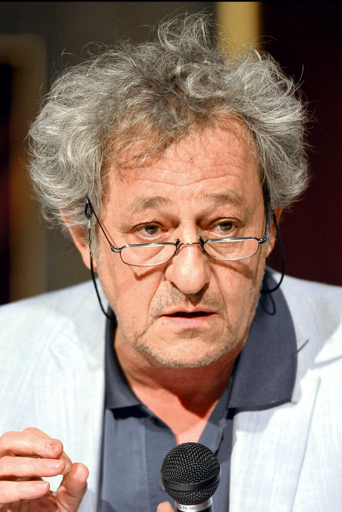 Benjamin Coriat backdrop