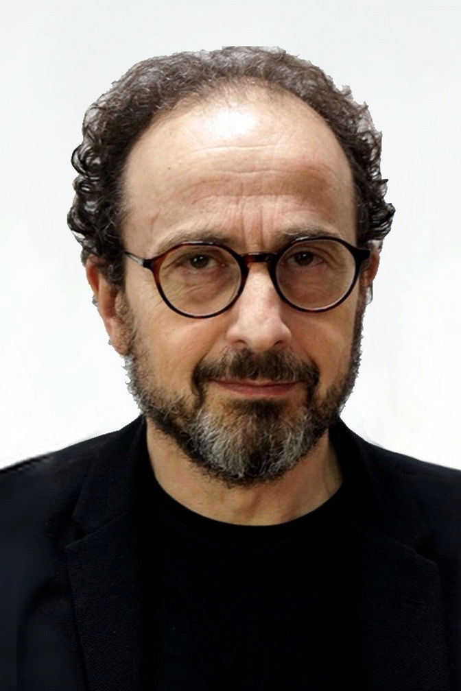 Filip Moati backdrop