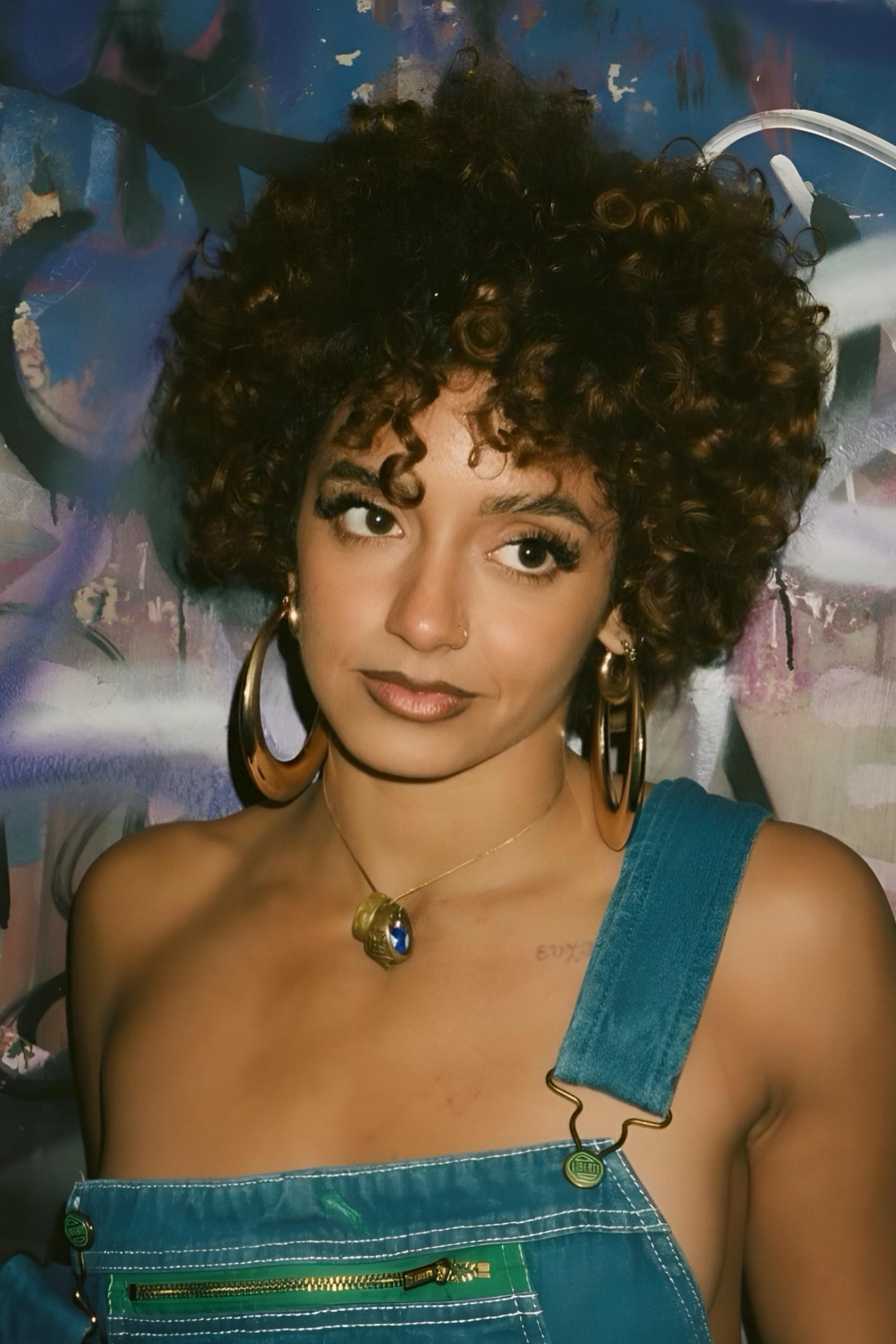 Idaliz Christian backdrop