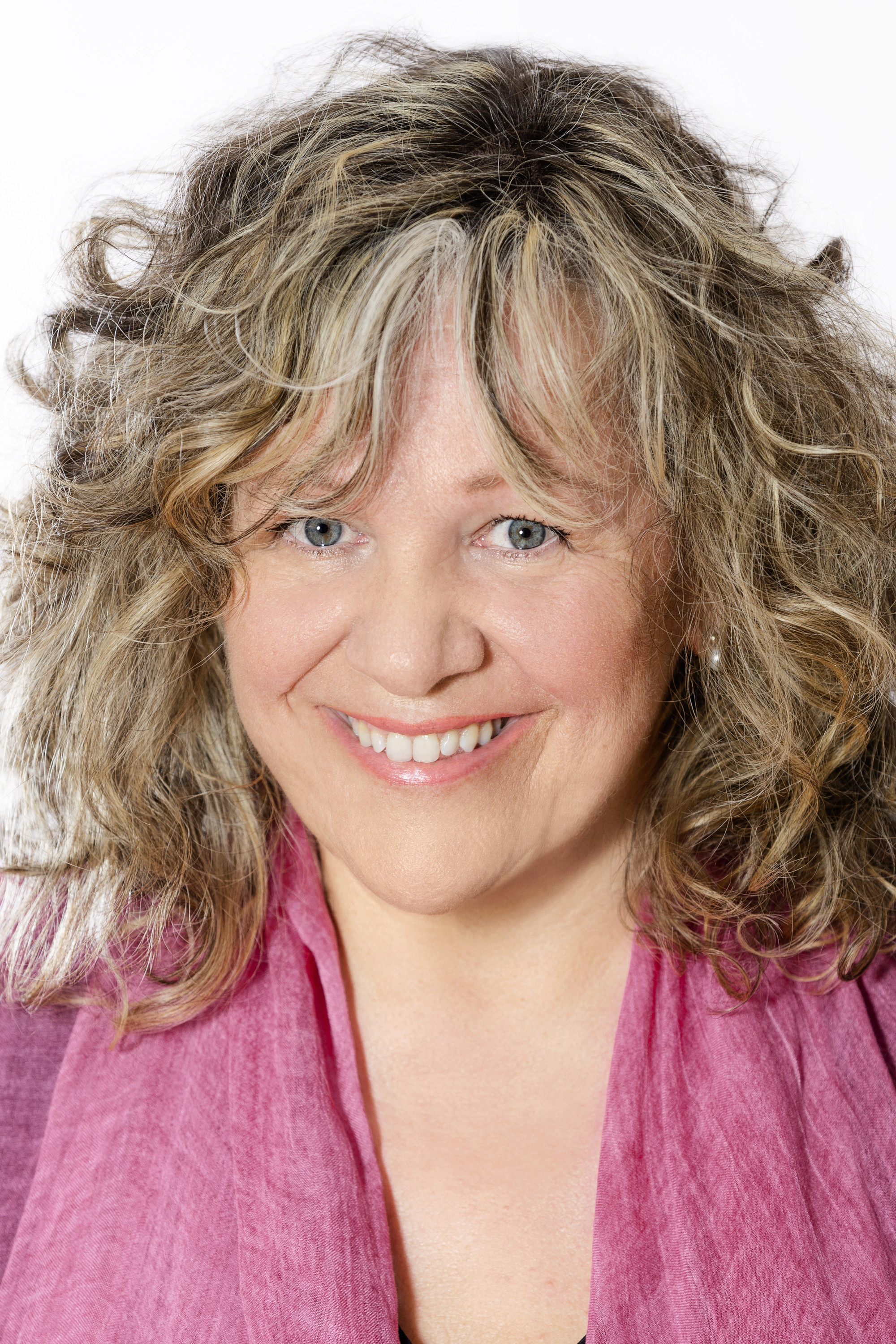 Louise Sigouin backdrop