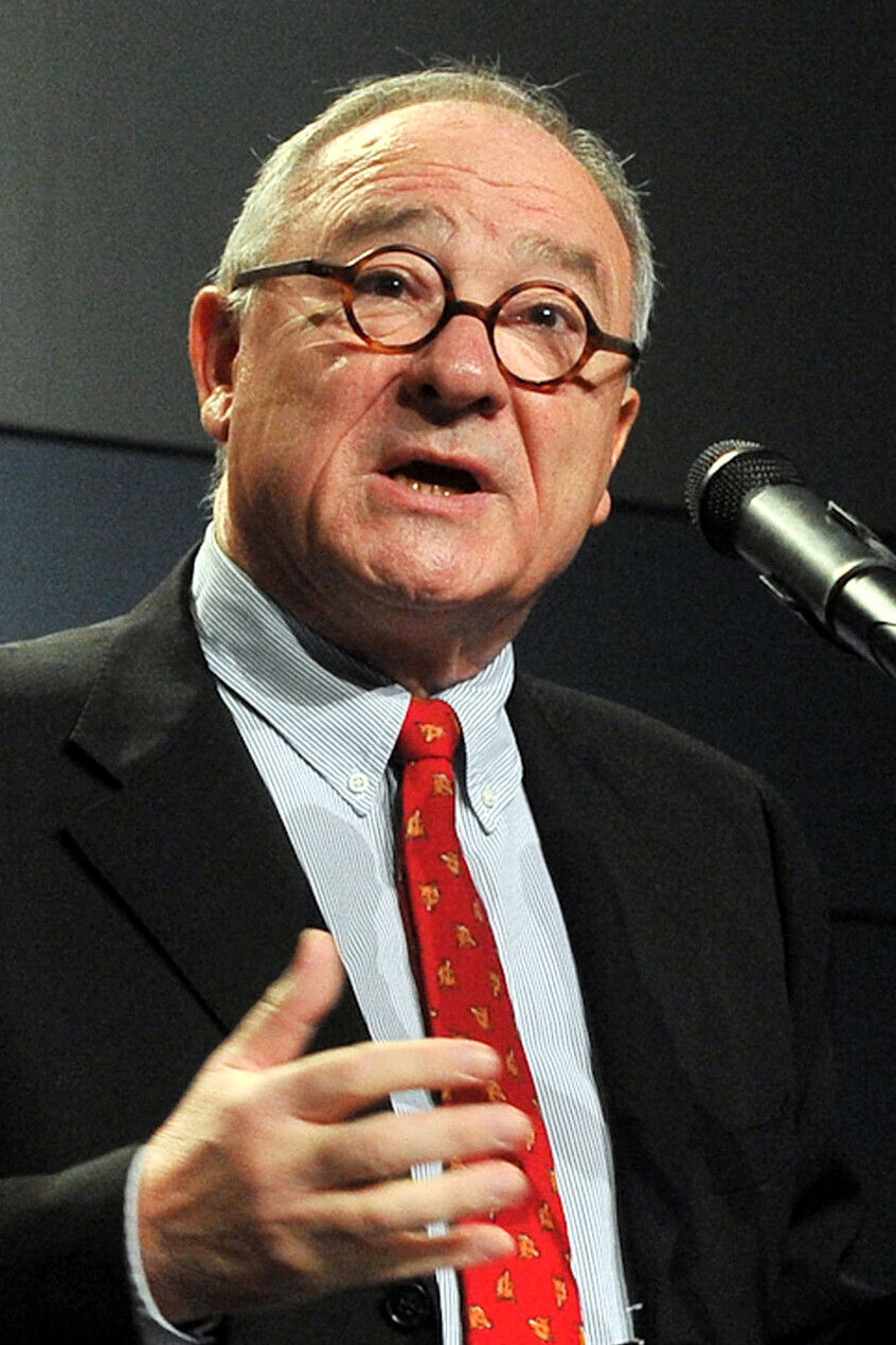 Jean-Jacques Dordain backdrop