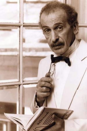 Lev Milinder backdrop