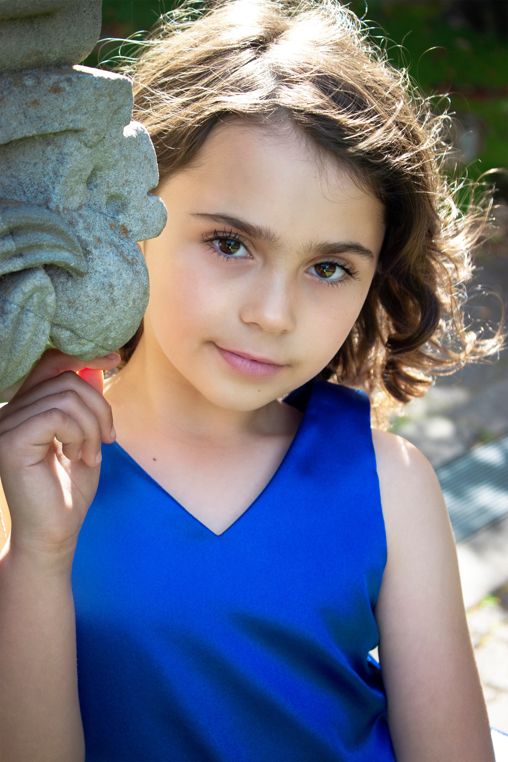 Alondra Lisica backdrop