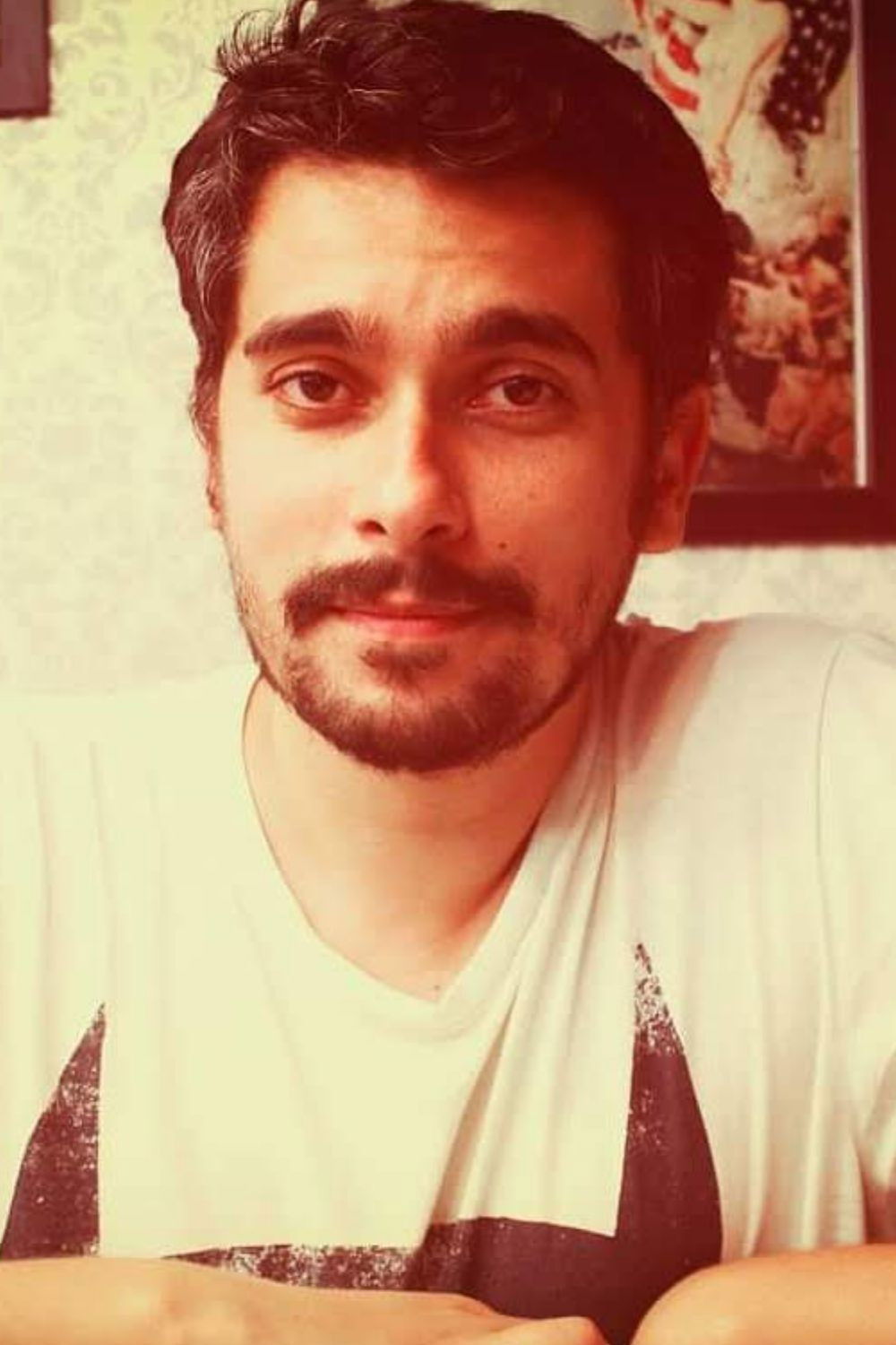 Eduardo Garcia backdrop