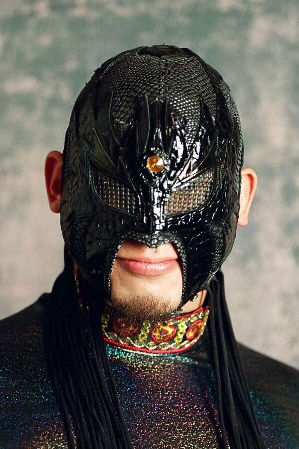 Shun Watanabe backdrop