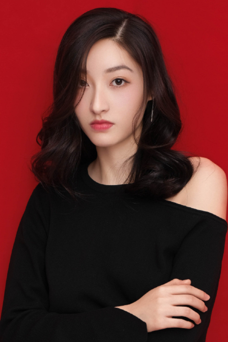 Zhang Zishan backdrop