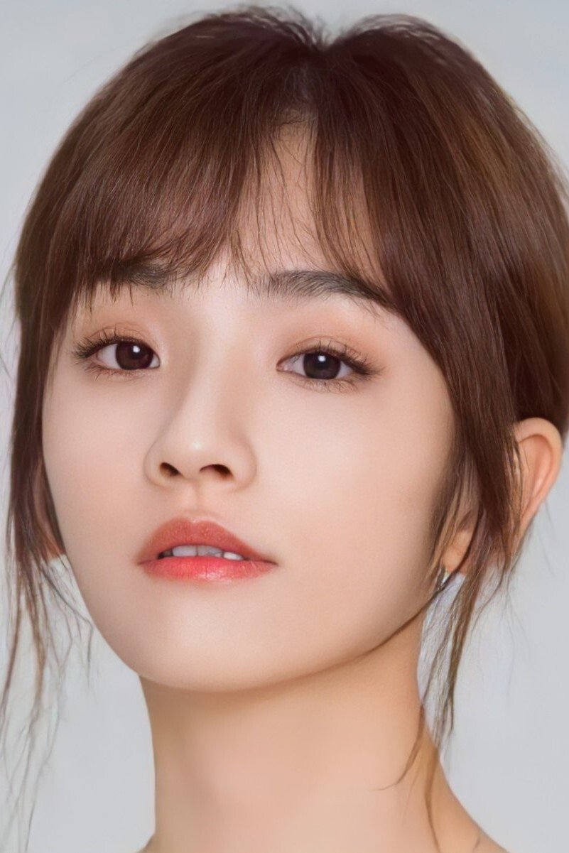 Jiang Yixuan backdrop