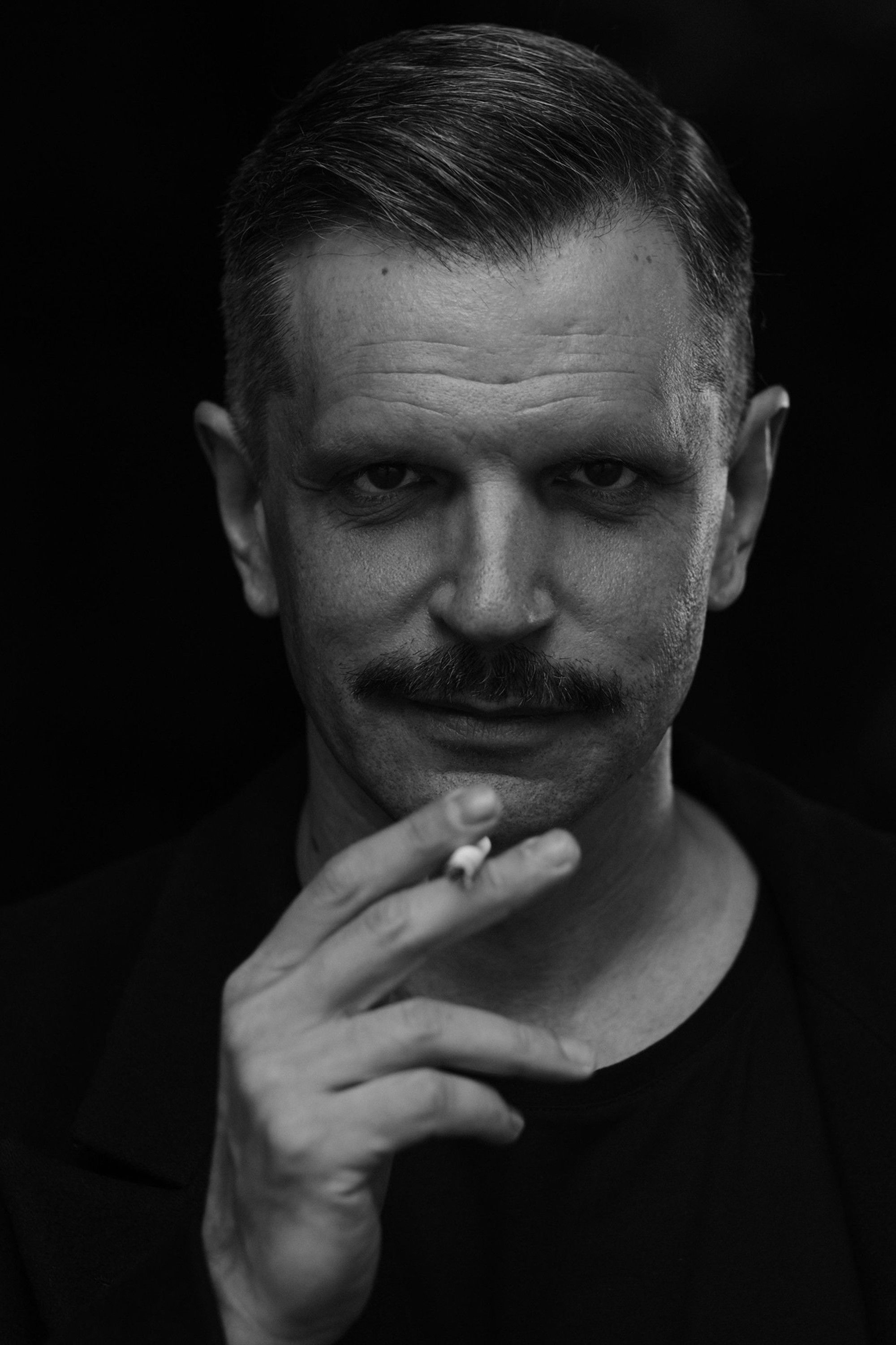 Oleksii Hladushevskyi backdrop