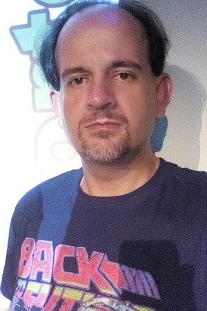 Jose Luis Mora backdrop