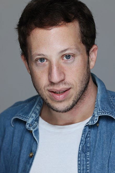 Nir Strauss backdrop