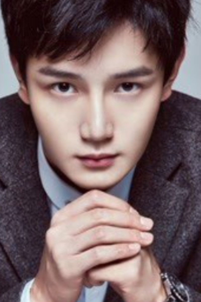 Huang Yusen backdrop