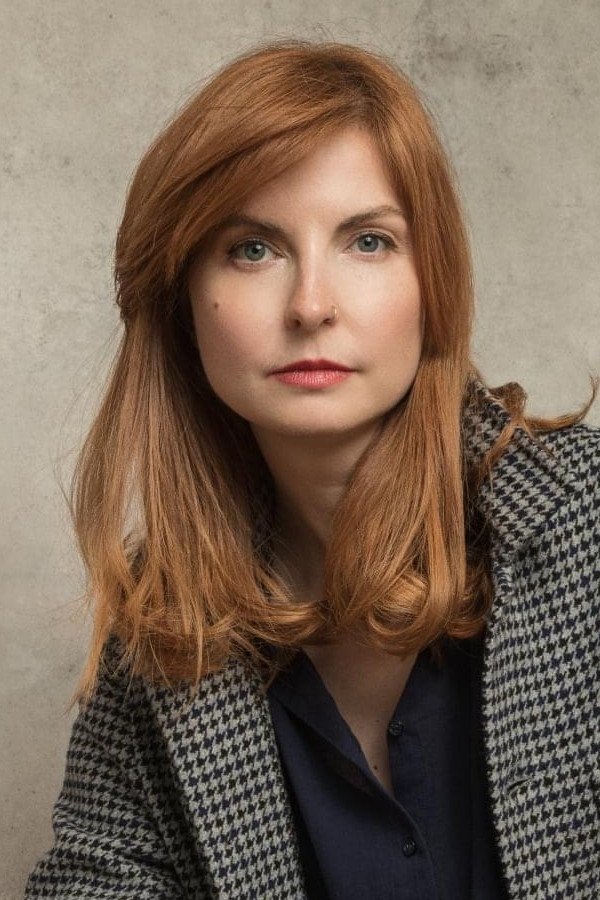 Clare-Louise English backdrop