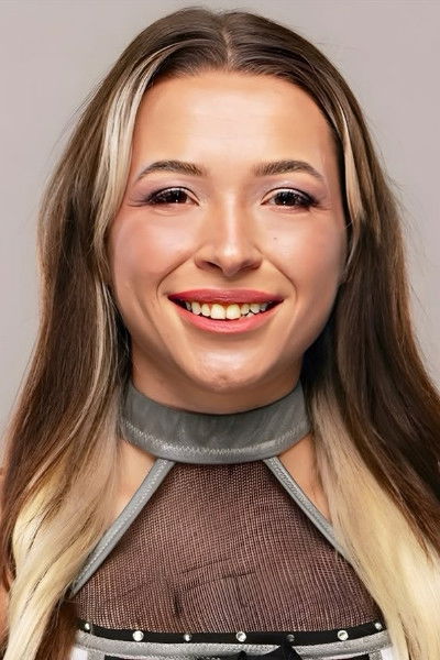 Raychell Rose backdrop