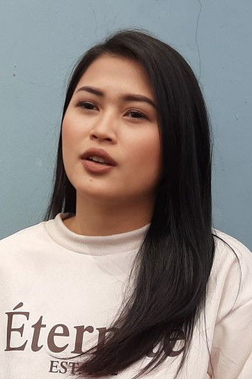 Ovi Sovianti backdrop