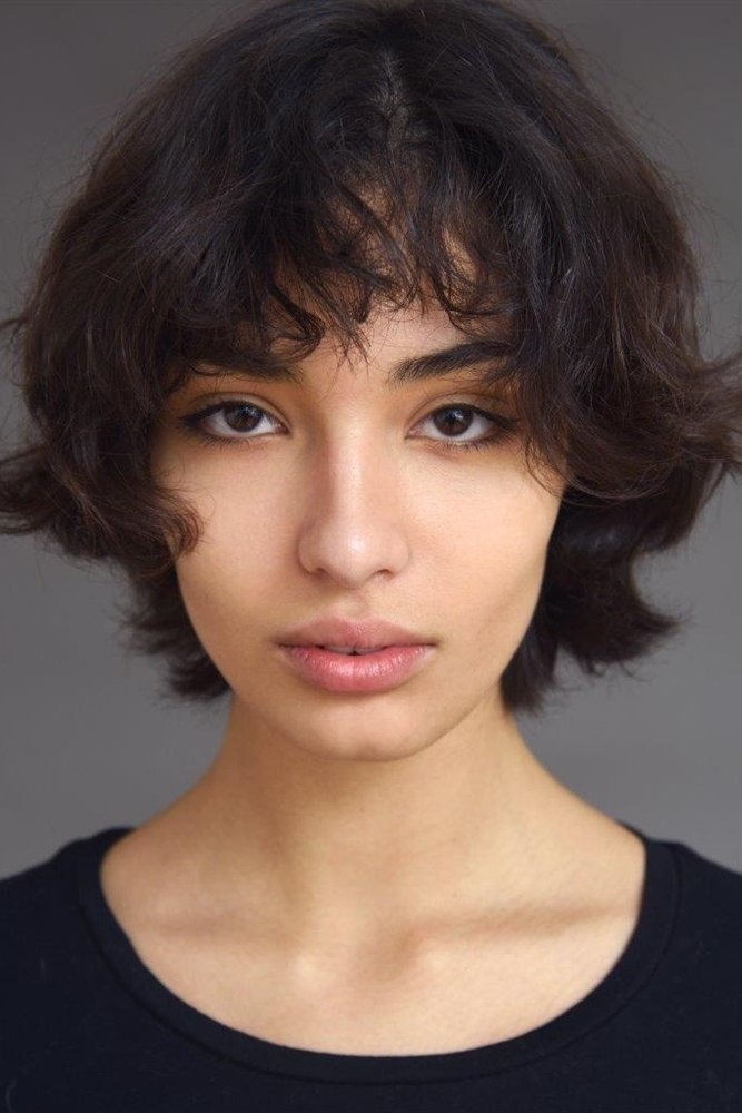 Esther Bernet-Rollande backdrop