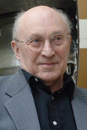 Oleg Ivanovskiy backdrop