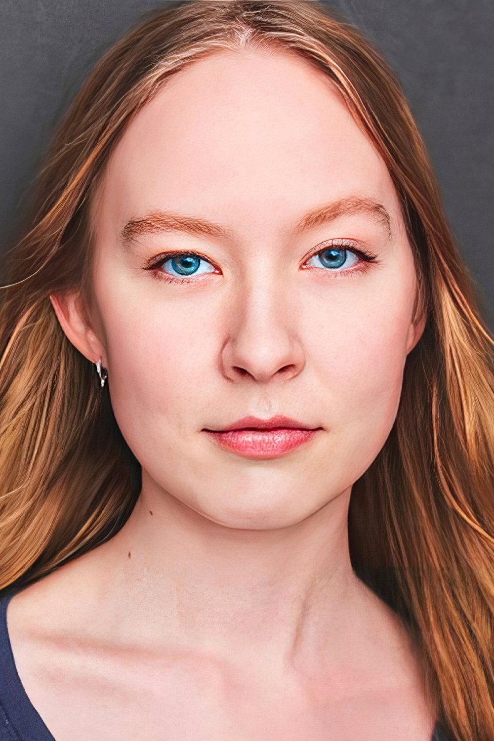 Olivia Simmons backdrop