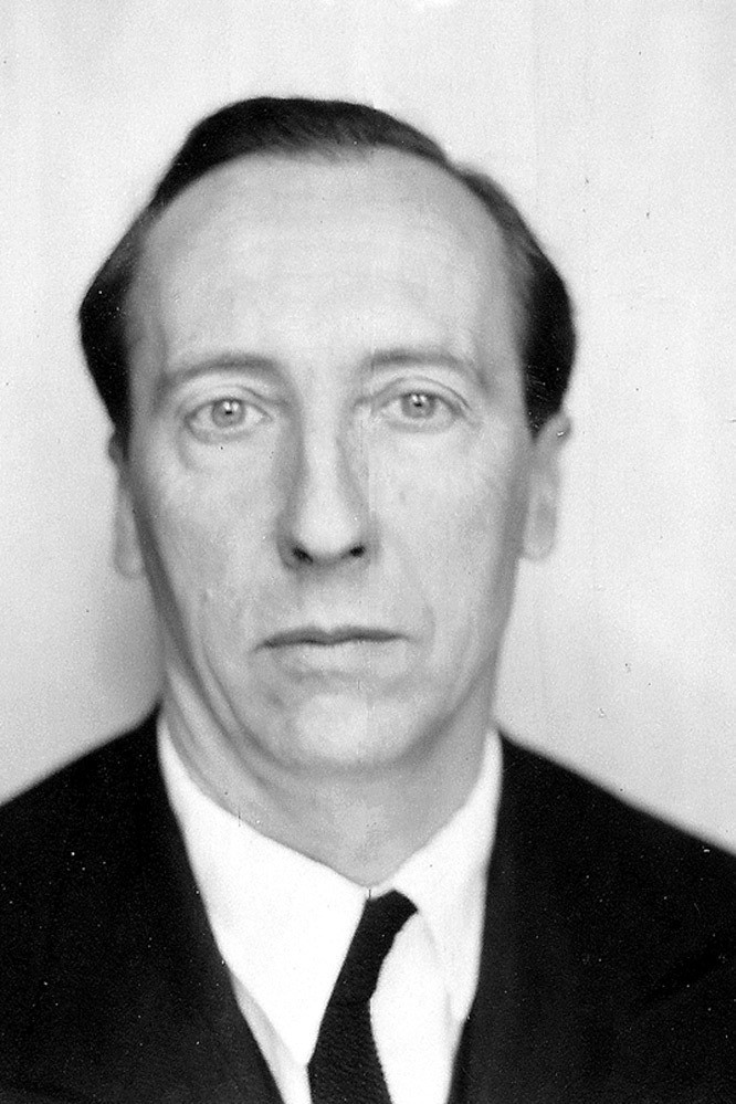 Claude Bourdet backdrop