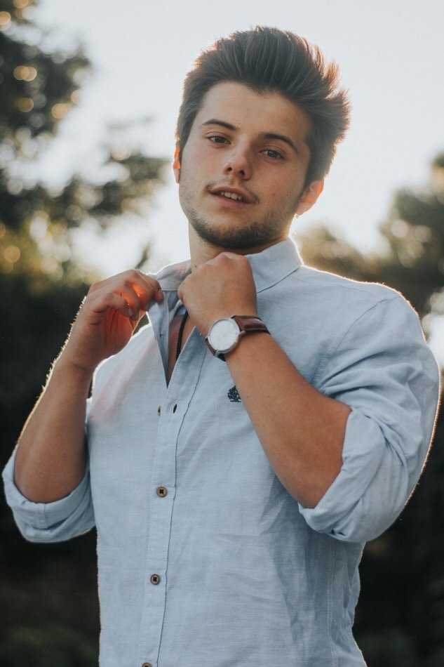 Lucas Dutra backdrop