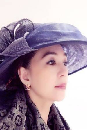 Hurxida Turdi backdrop