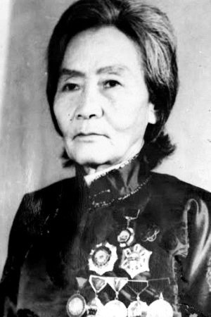 Minjuuriin Bold backdrop