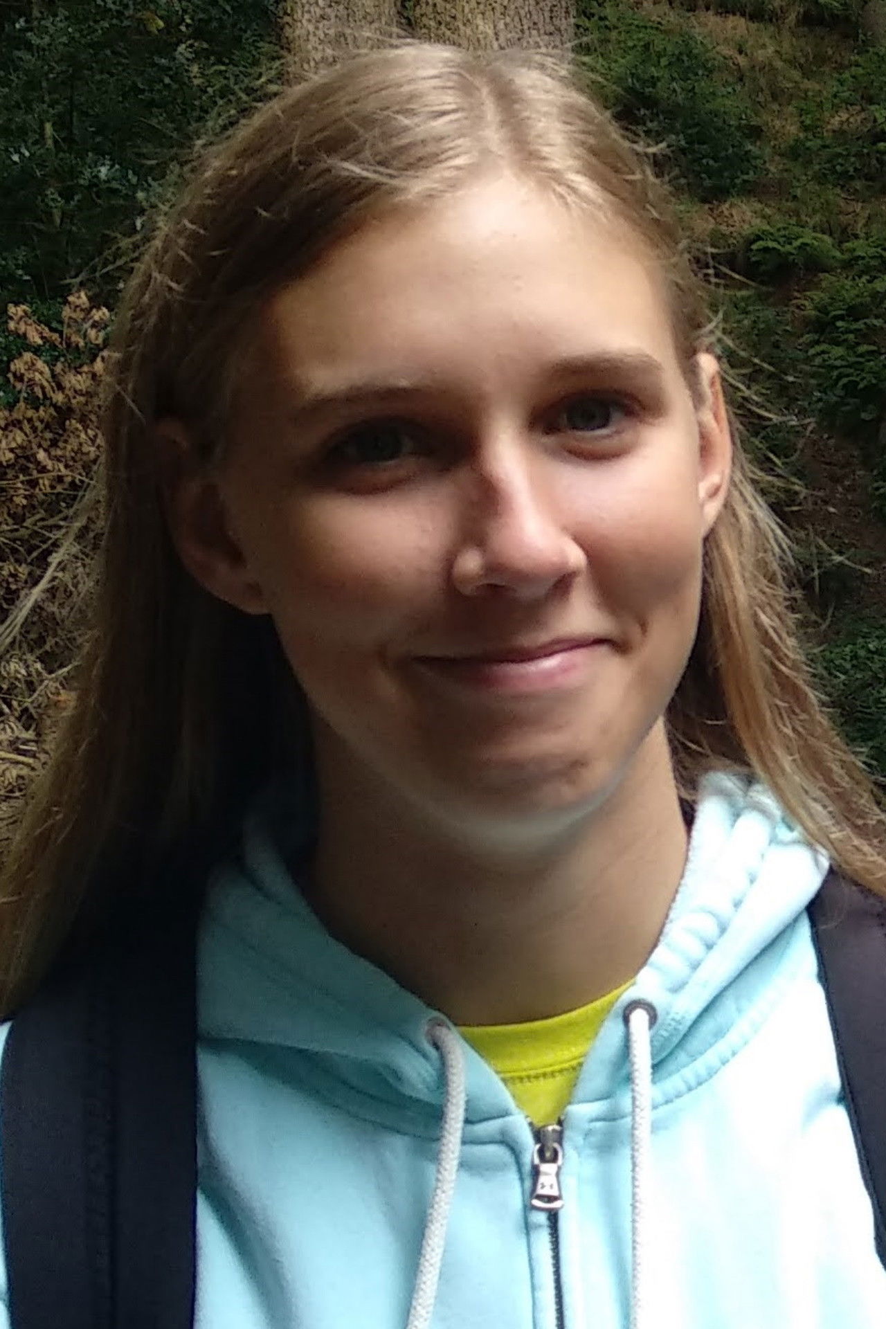 Charlotte Jordan backdrop