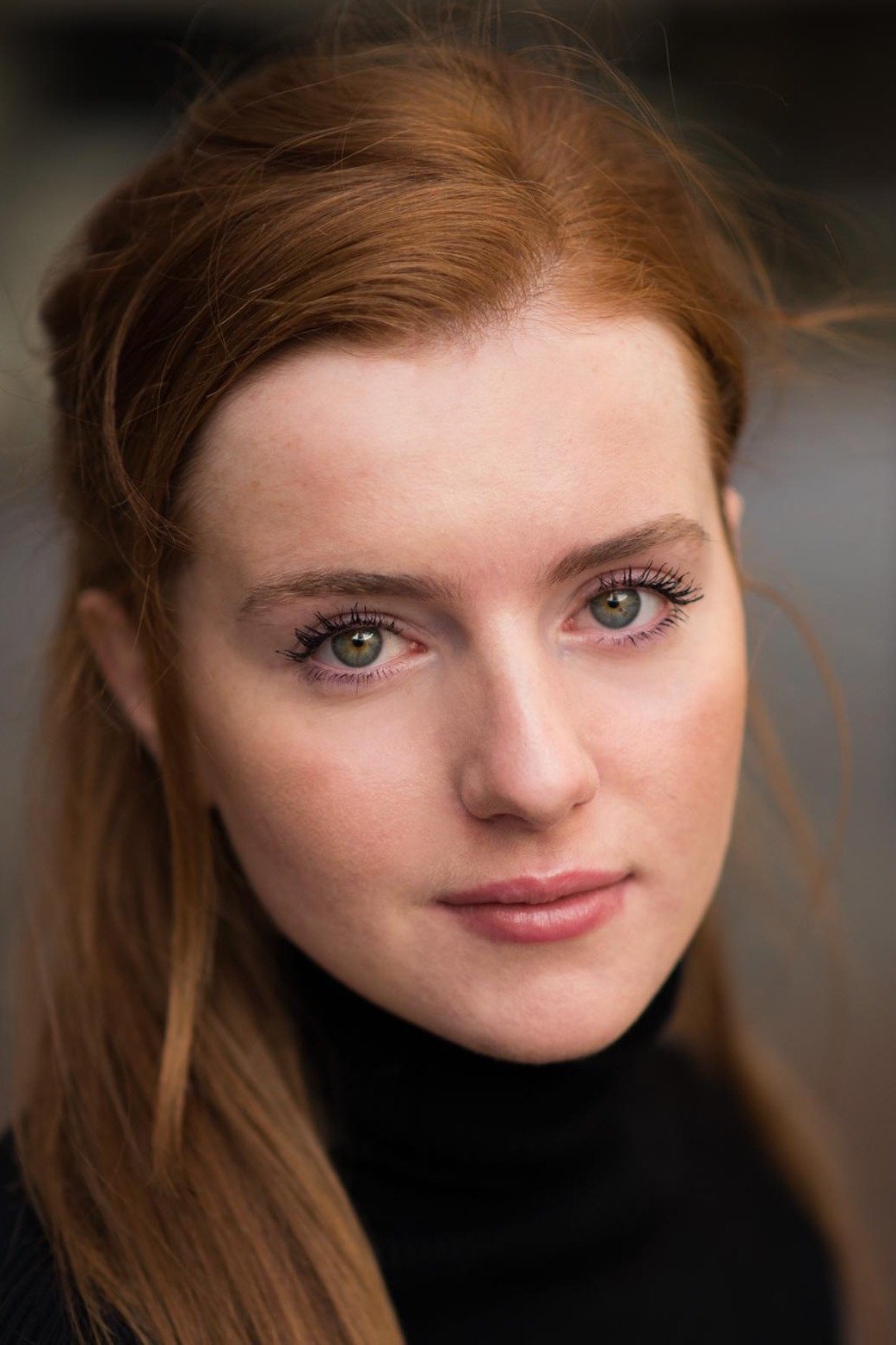 Hannah Onslow backdrop