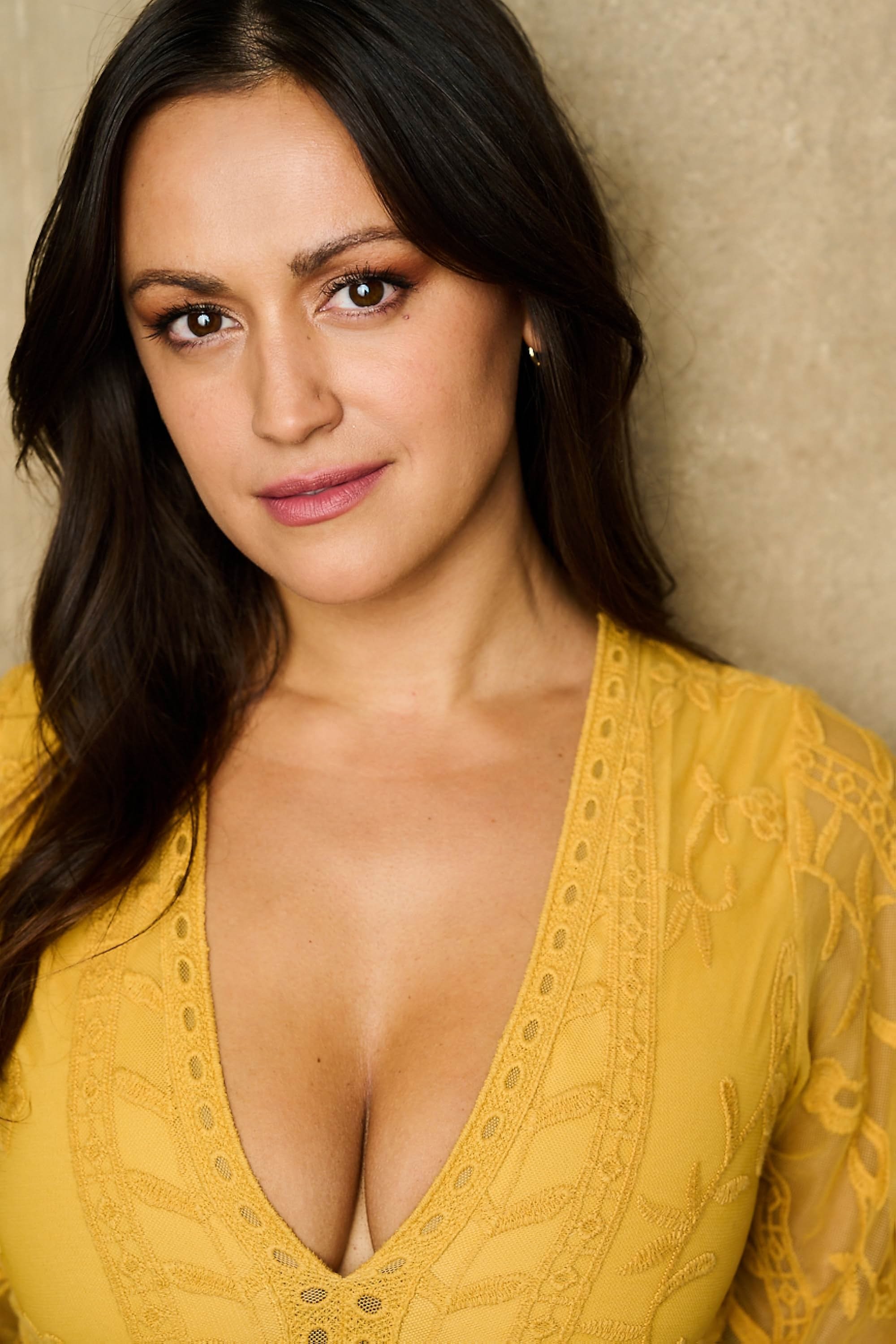 Harley Bronwyn backdrop