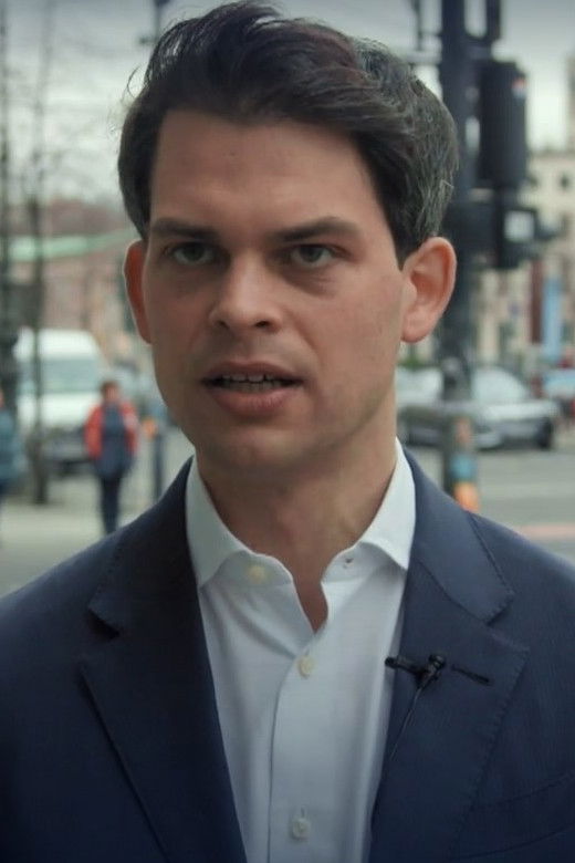 Christoph Ploß backdrop