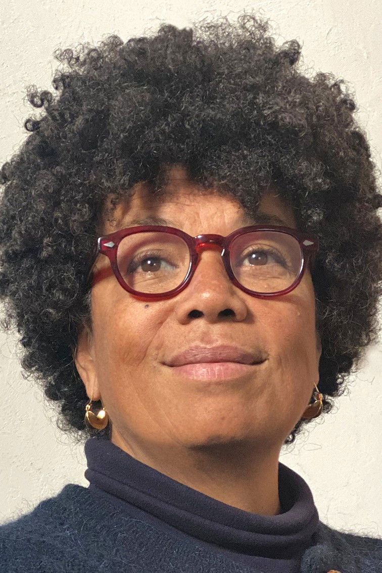 Sylvaine Dampierre backdrop