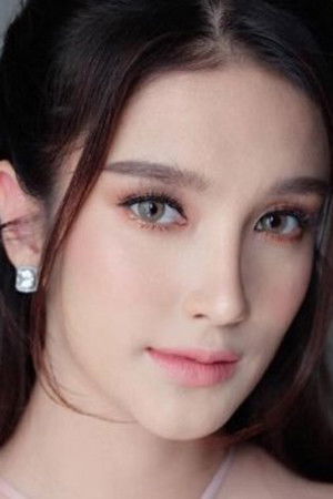 Noey Paphada Klinsuman backdrop