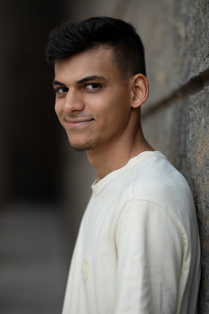 Aiman Machhour backdrop