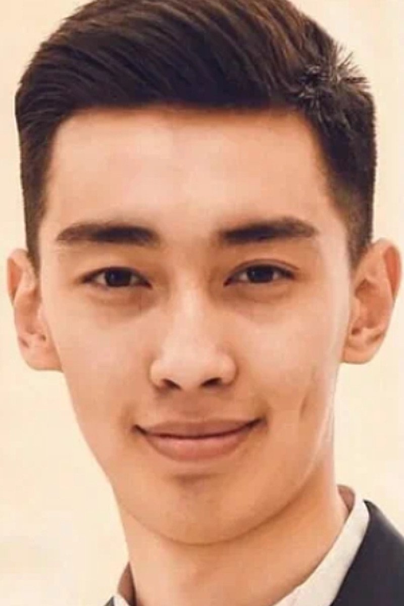 Yelaman Yessentaev backdrop