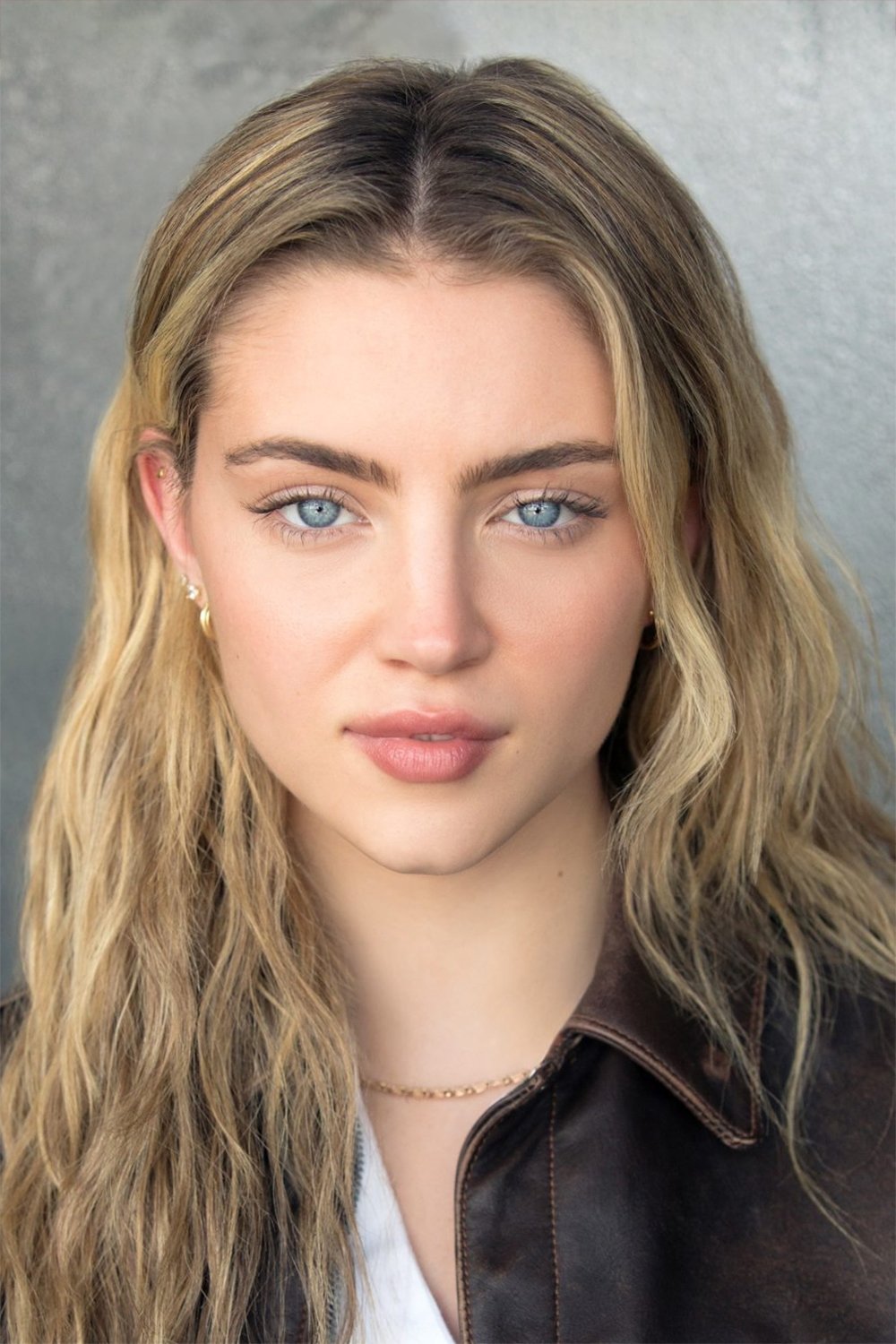 Daisy Jelley backdrop