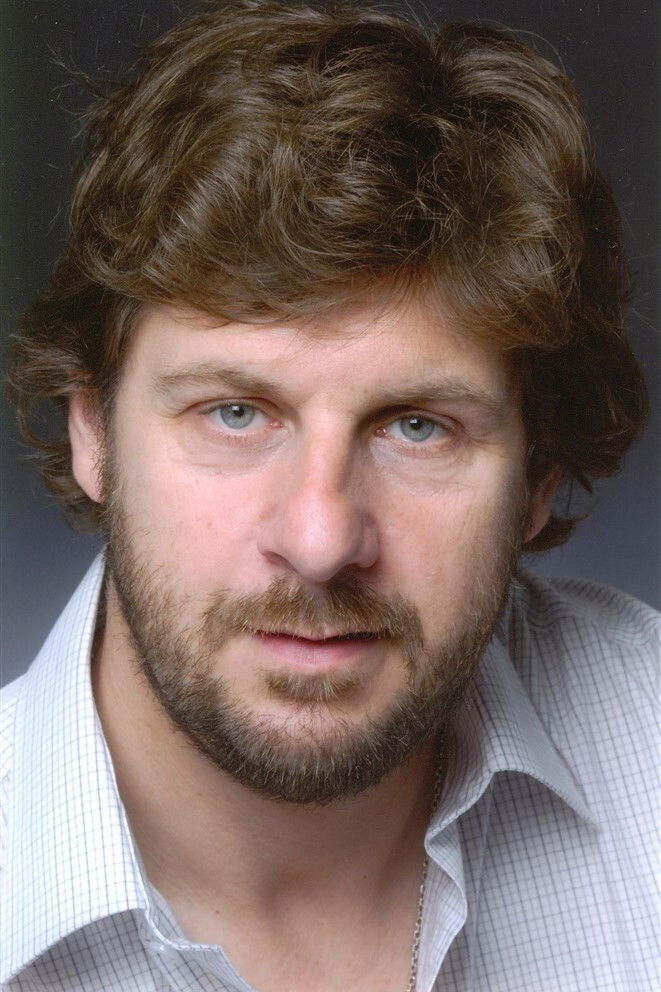 Gerald Cesbron backdrop