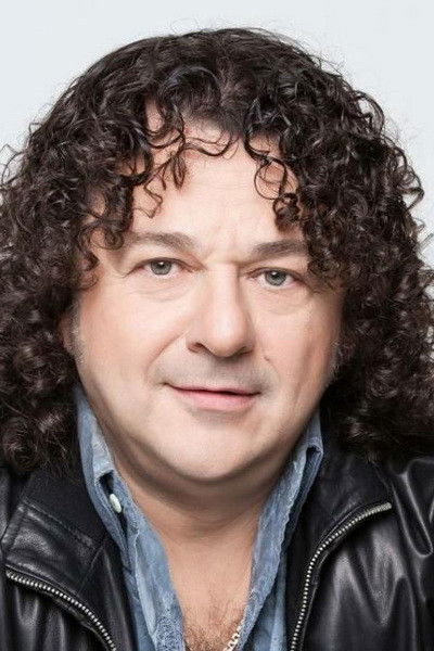 Igor Sarukhanov backdrop