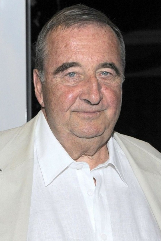 Krzysztof Kowalewski backdrop