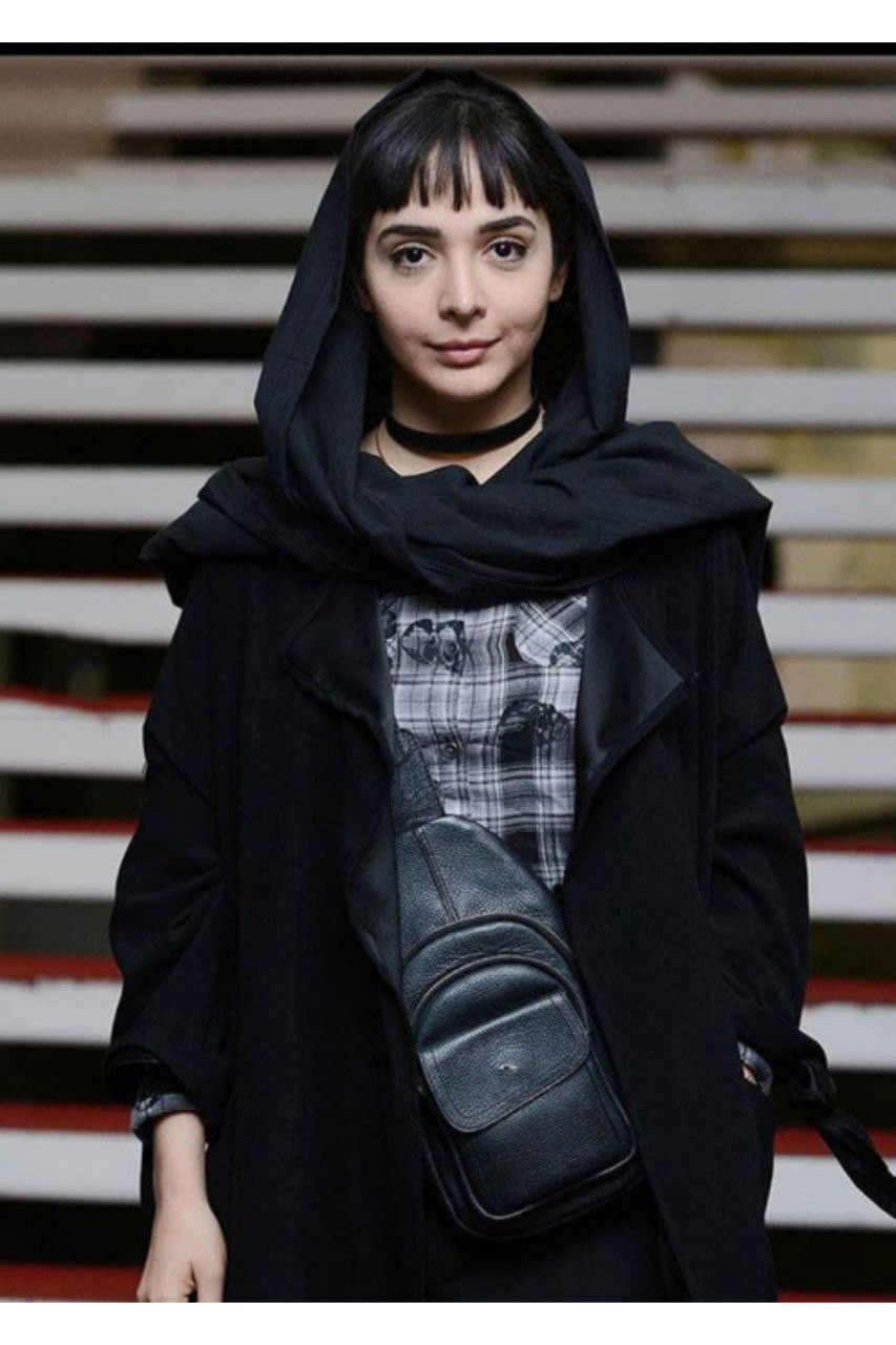 Elmira Dehghani backdrop