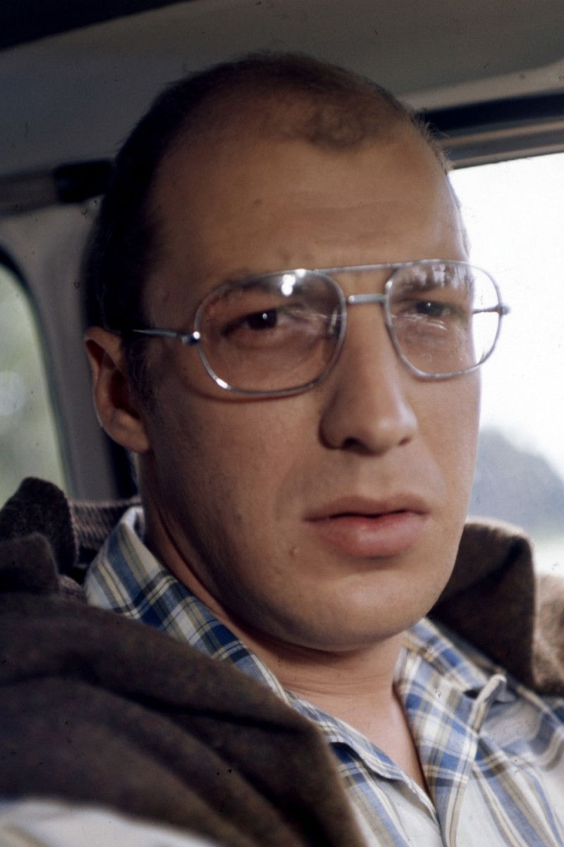 Andrzej Chrzanowski backdrop