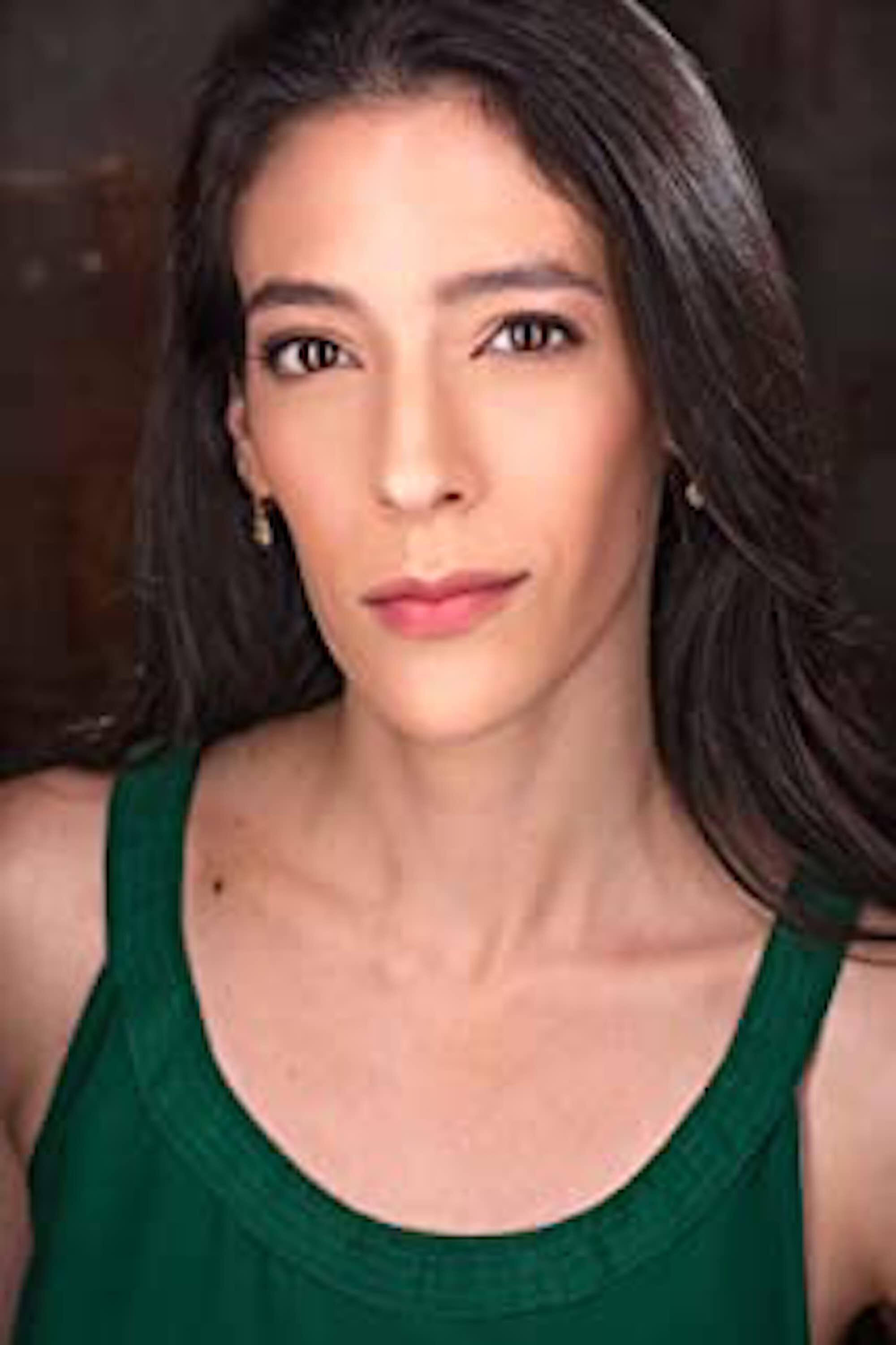 Te'ena Klein backdrop