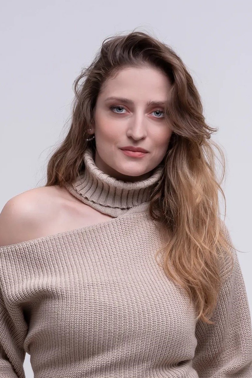 Mariann Hermányi backdrop