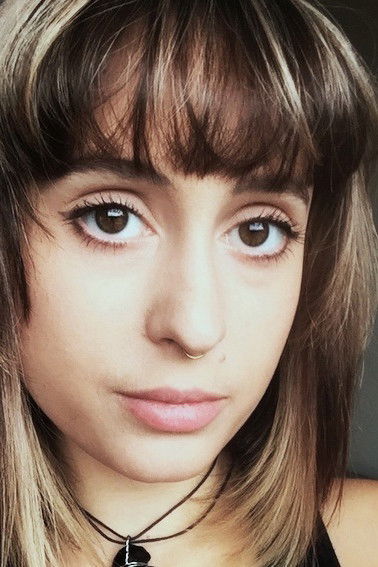 Célia Fournier-Cantin backdrop