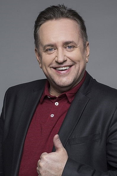 István Bellus backdrop