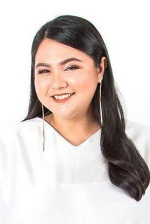 Desy Iwanti backdrop