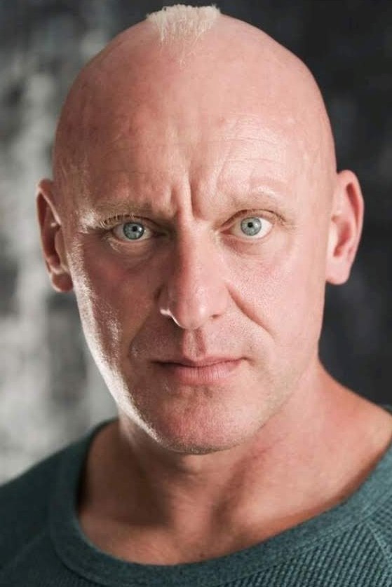 Richard Carter backdrop