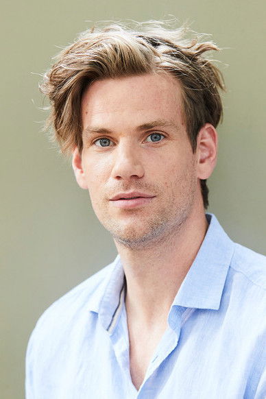 Dominik Penschek backdrop