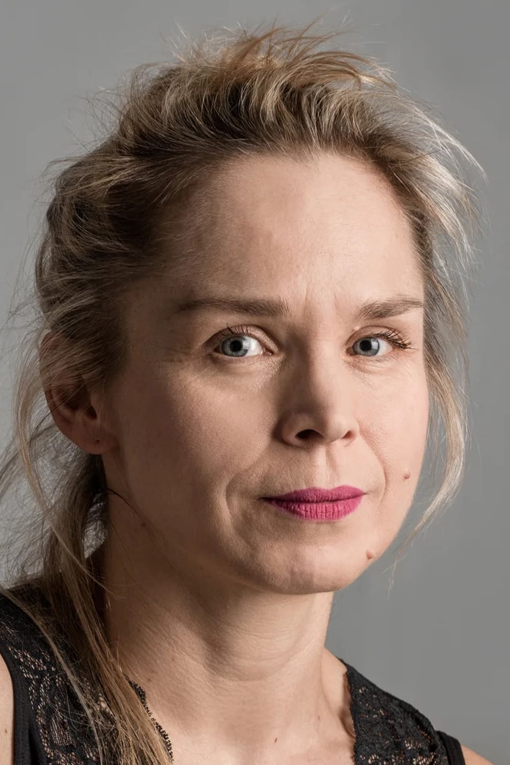 Karolina Adamczyk backdrop