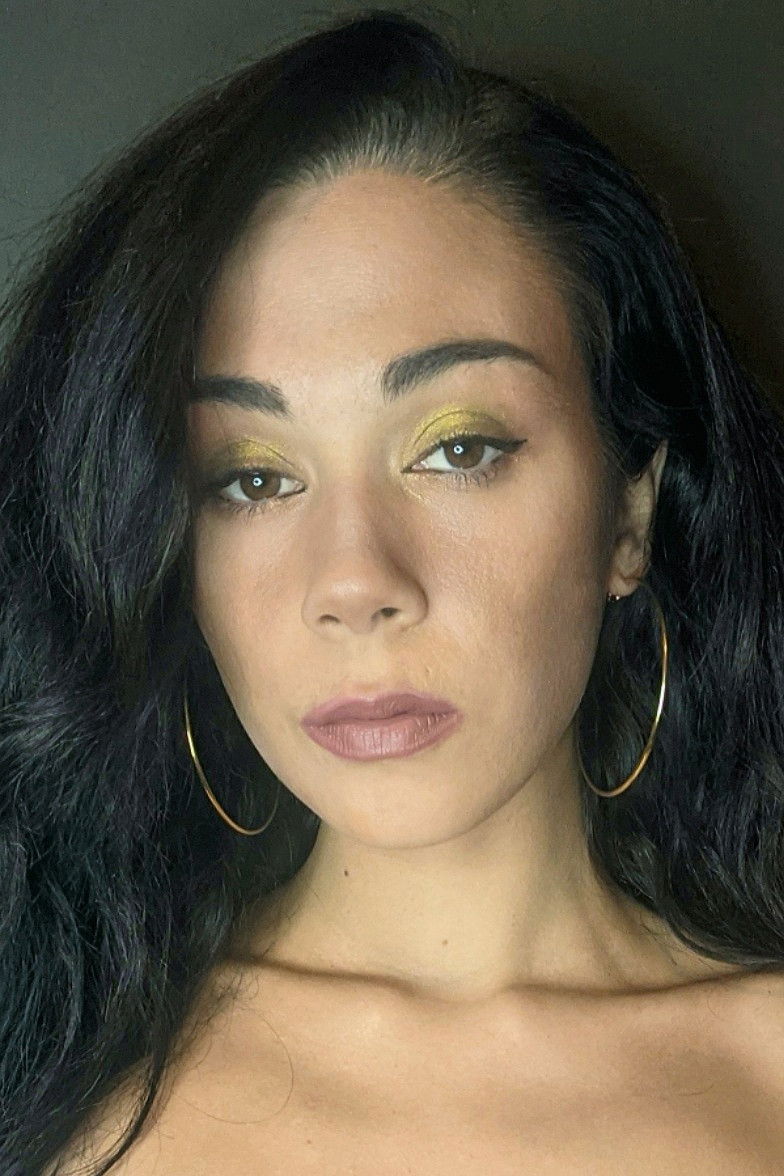 Nichollette Taylor Acosta backdrop