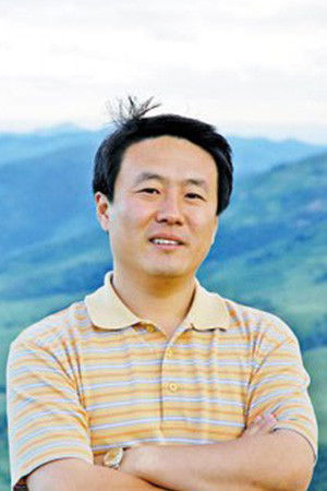 Huhe Bateer backdrop