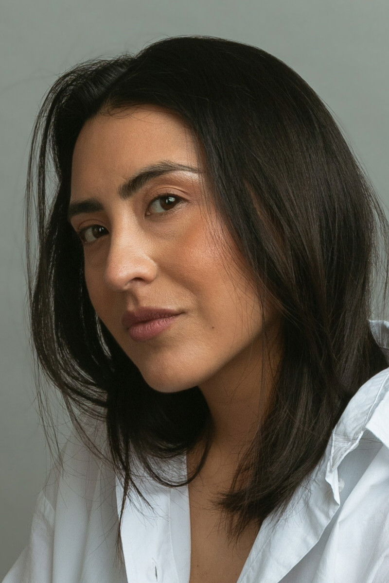 Rayén Arroyo backdrop